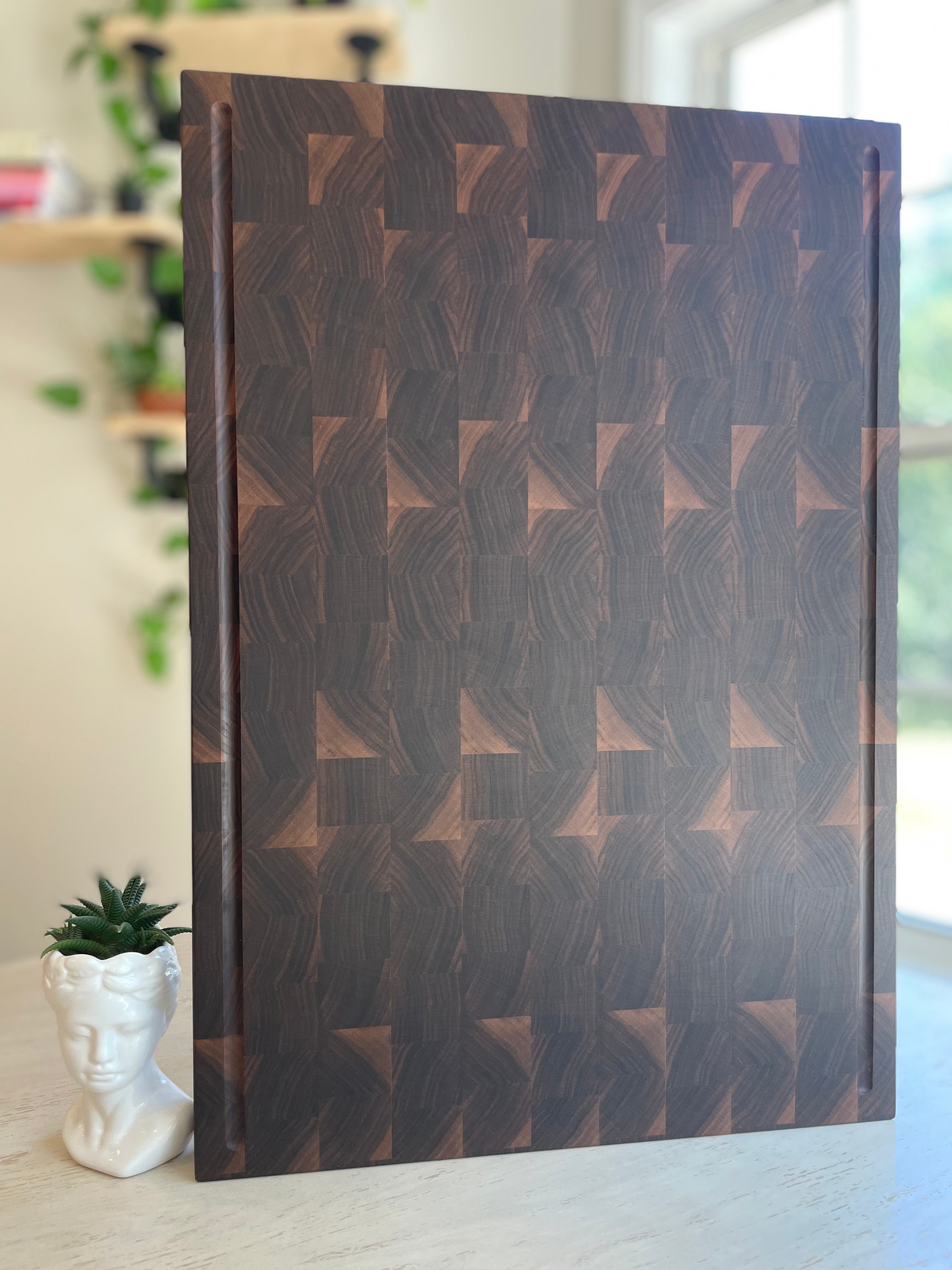 End Grain Walnut Daddy Boar 18x24x1.625