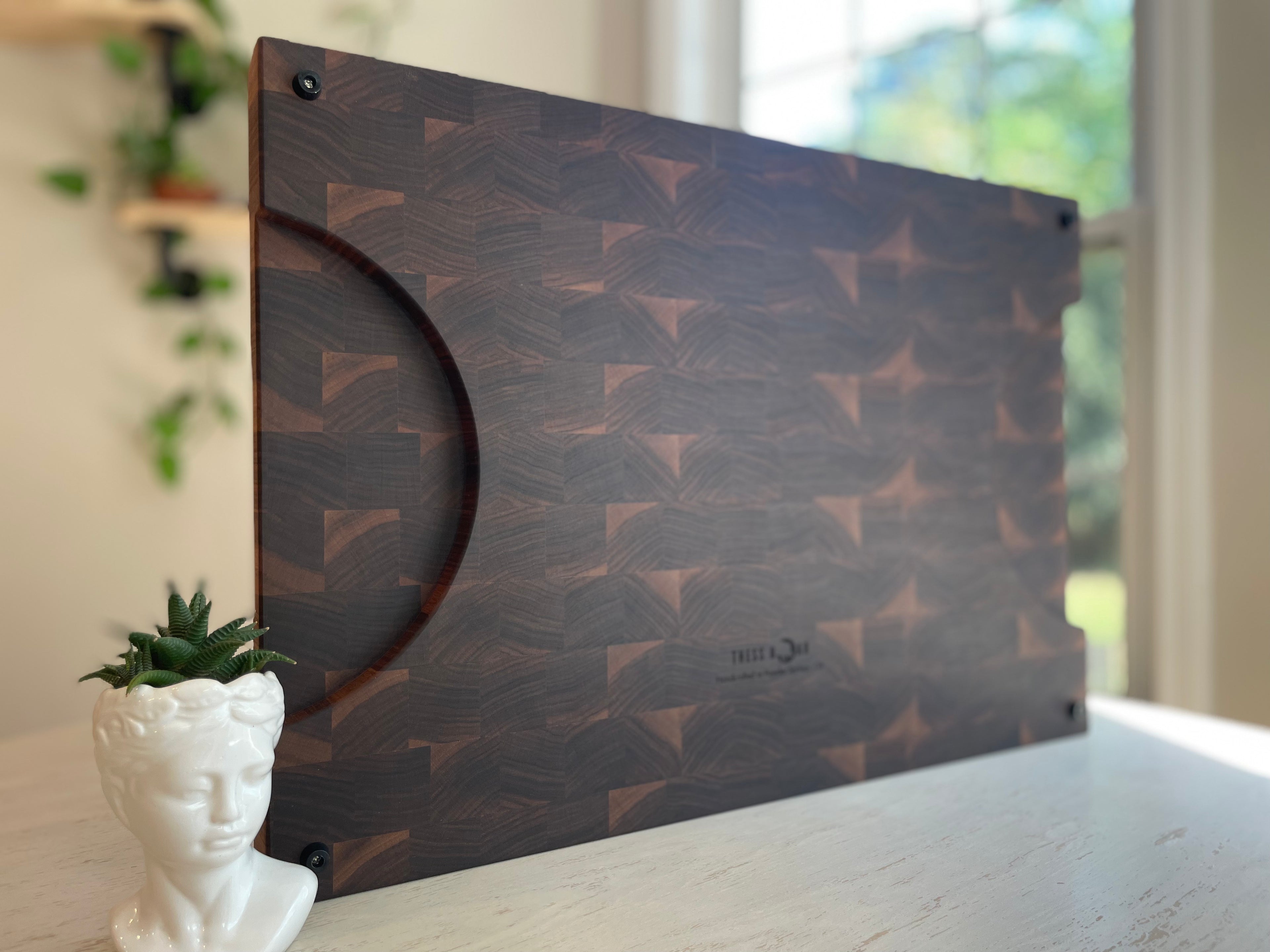 End Grain Walnut Daddy Boar 18x24x1.625
